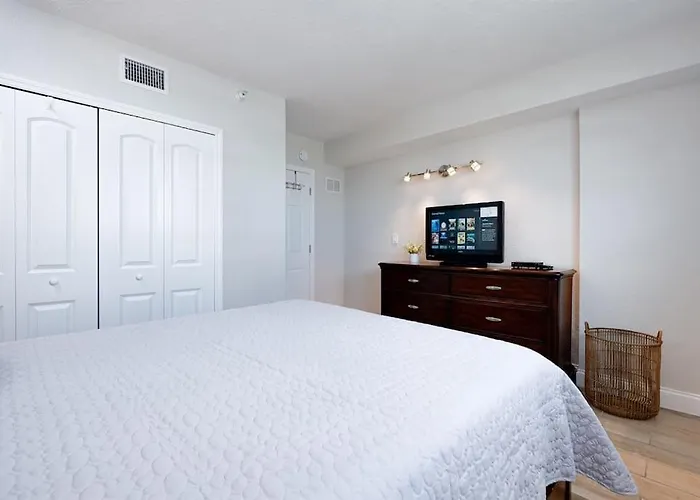 New 5 Min Walk To The Sleeps 9 *