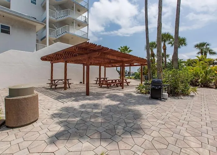 New 5 Min Walk To The Sleeps 9 *