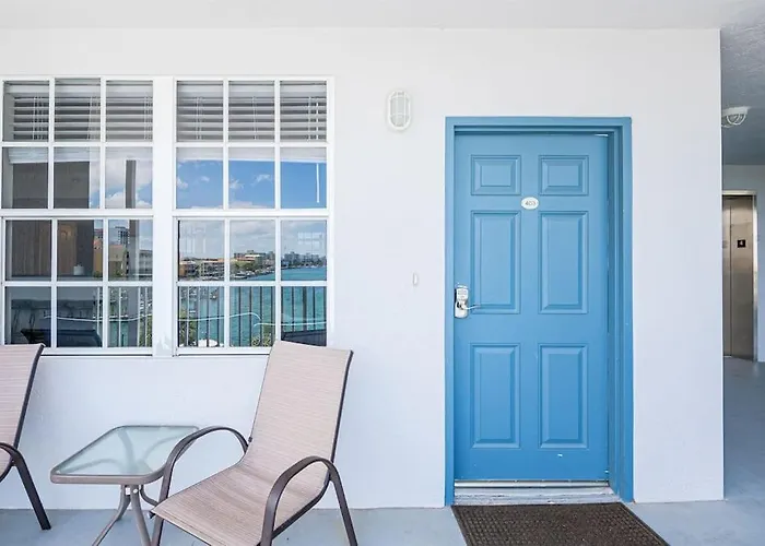 New 5 Min Walk To The Sleeps 9 Apartment Clearwater Beach