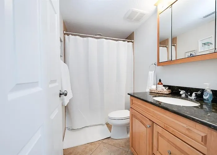 New 5 Min Walk To The Sleeps 9 *
